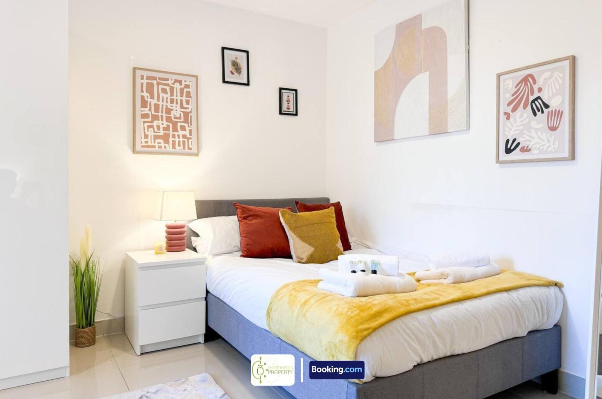 3 Bedroom Apt By Threethreethreesproperty Short Lets & Serviced Accommodation Leeds With Wi-Fi & Parking المظهر الخارجي الصورة